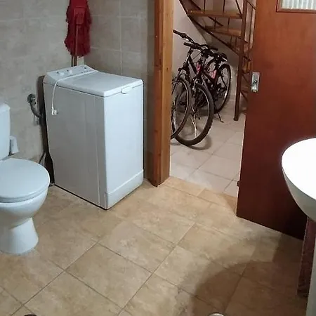 Traditional Stone House Vrisi Ferienhaus