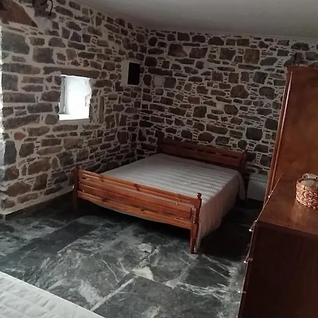 別荘 Traditional Stone House Vrisi Episkopi (Euboea)